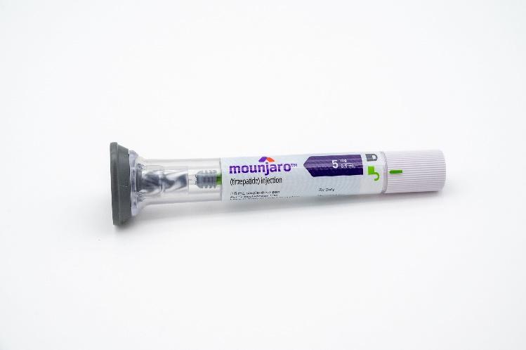 A close-up of a few Mounjaro syringes